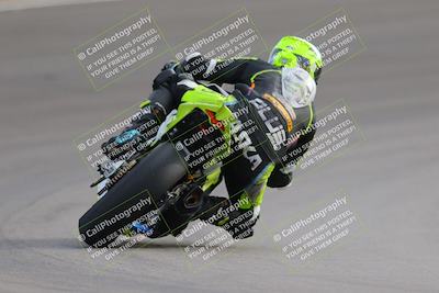 media/Dec-17-2022-SoCal Trackdays (Sat) [[224abd9271]]/Turn 10 Backside (120pm)/